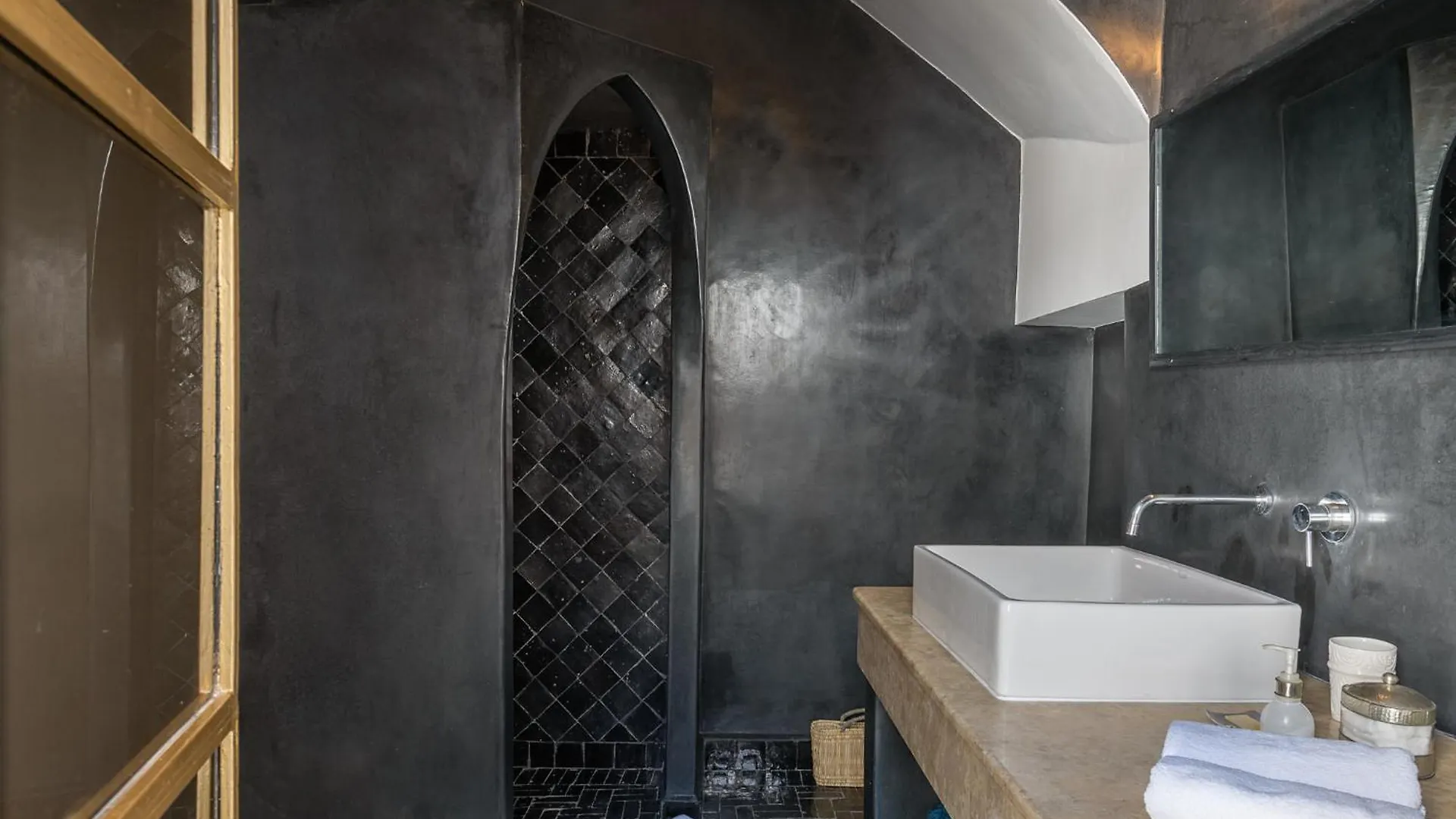 Riad La Parenthese By Sashema Marrakesh